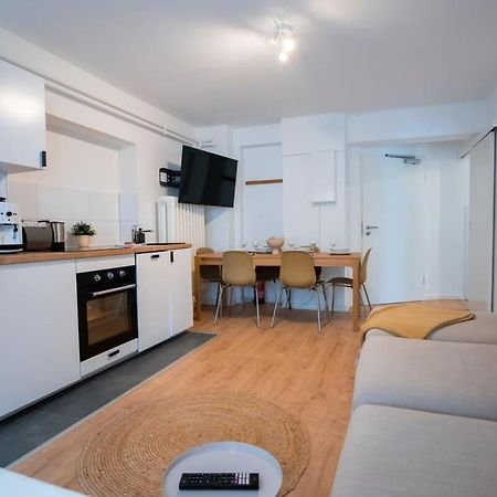 Hamburg City Apartment For 7 Buitenkant foto